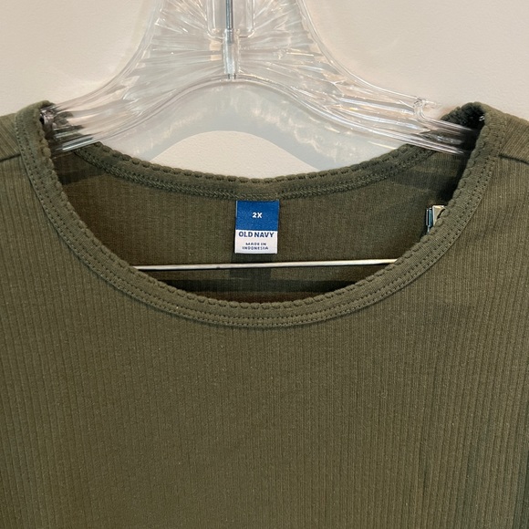 Old Navy Green Fitted Short-Sleeve Cropped Rib-knit T-shirt. Women’s size 2X - Picture 3 of 8